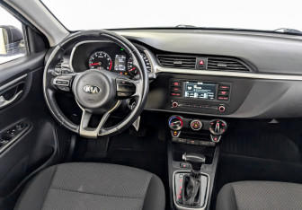 Подержанный автомобиль Kia Rio Hatchback 2021 года (28 фото)