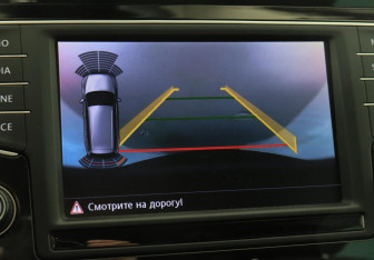 Подержанный автомобиль Volkswagen Passat Wagon 2017 года (10 фото)