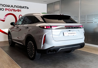 Подержанный автомобиль Exeed RX 2023 года (6 фото)