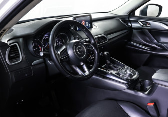 Подержанный автомобиль Mazda CX-9 2018 года (15 фото)