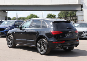 Подержанный автомобиль Audi Q5 2012 года (7 фото)