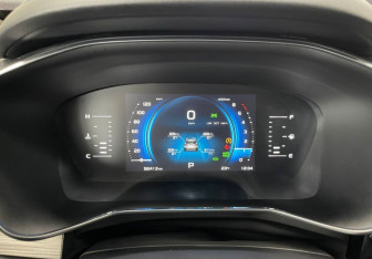 Подержанный автомобиль Geely Atlas Pro 2023 года (14 фото)