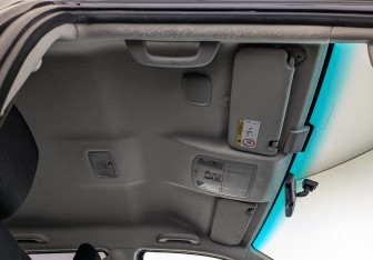 Подержанный автомобиль Toyota Hilux 2021 года (22 фото)