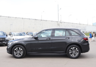 Подержанный автомобиль Mercedes-Benz GLC Coupe 2019 года (8 фото)