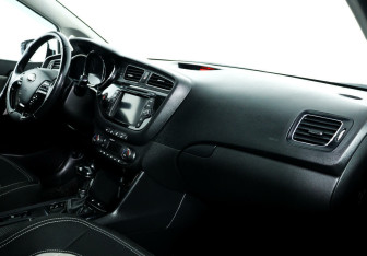 Подержанный автомобиль Kia Ceed Wagon 2014 года (7 фото)