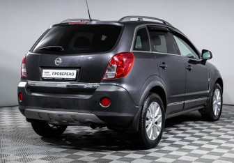 Подержанный автомобиль Opel Antara 2014 года (5 фото)