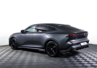 Подержанный автомобиль Changan UNI-V 2023 года (7 фото)