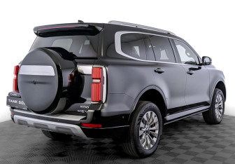 Новый Tank 500 2025 (2 фото)