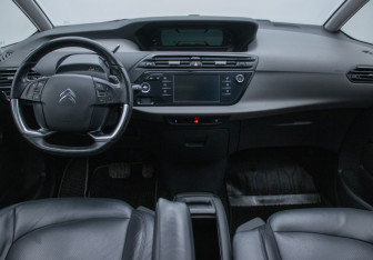 Подержанный автомобиль Citroen C4 Picasso 2014 года (13 фото)