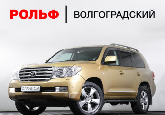 Подержанный автомобиль Toyota Land Cruiser Suv 2008 года (29 фото)