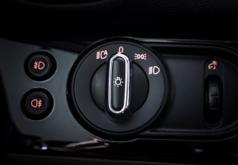 Подержанный автомобиль MINI Countryman 2021 года (18 фото)