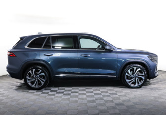 Подержанный автомобиль Geely Monjaro 2023 года (4 фото)