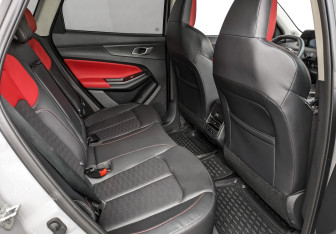 Подержанный автомобиль Changan CS55PLUS 2024 года (18 фото)