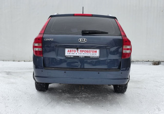 Подержанный автомобиль Kia Ceed Wagon 2009 года (6 фото)