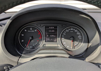 Подержанный автомобиль Audi A3 Hatchback 2014 года (13 фото)