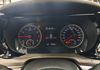 Подержанный автомобиль Kia K5 2020 года (12 фото)