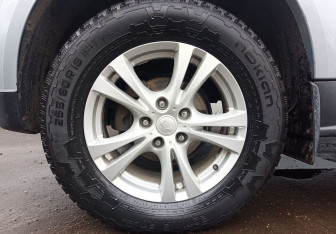 Подержанный автомобиль SsangYong Rexton 2010 года (9 фото)