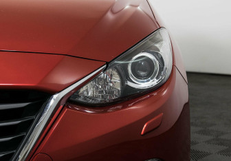 Подержанный автомобиль Mazda 3 Sedan 2015 года (7 фото)