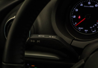 Подержанный автомобиль Audi A3 Sedan 2018 года (13 фото)