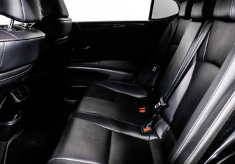 Подержанный автомобиль Lexus ES 2020 года (12 фото)