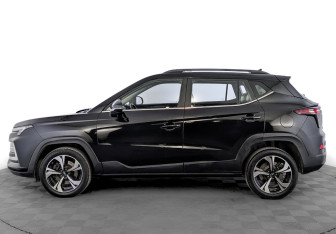 Подержанный автомобиль Москвич 3 2023 года (8 фото)