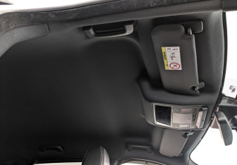 Подержанный автомобиль Jaguar F-Pace 2017 года (22 фото)