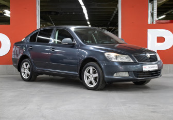 Подержанный автомобиль Skoda Octavia Liftback 2010 года (3 фото)