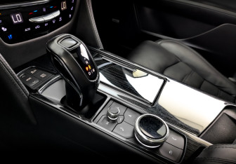 Подержанный автомобиль Cadillac CT6 2019 года (29 фото)