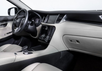 Подержанный автомобиль Infiniti QX50 2019 года (9 фото)