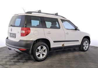 Подержанный автомобиль Skoda Yeti 2012 года (5 фото)