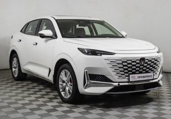 Подержанный автомобиль Changan UNI-K 2023 года (3 фото)