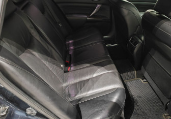 Подержанный автомобиль Nissan Teana 2012 года (11 фото)