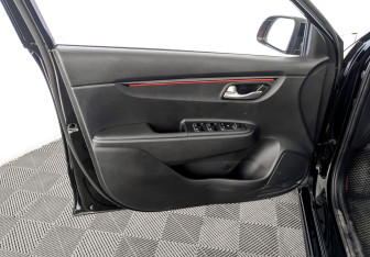 Подержанный автомобиль Kia Rio Sedan 2020 года (19 фото)