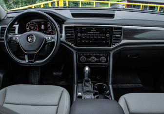 Подержанный автомобиль Volkswagen Teramont 2018 года (10 фото)