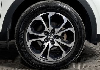 Подержанный автомобиль Renault Arkana 2021 года (17 фото)