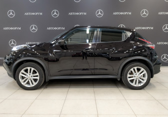 Подержанный автомобиль Nissan Juke 2017 года (8 фото)