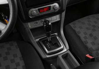 Подержанный автомобиль Ford Focus Hatchback 2009 года (13 фото)