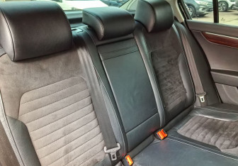 Подержанный автомобиль Volkswagen Passat Sedan 2013 года (13 фото)