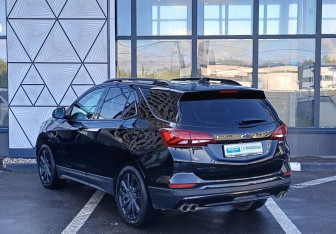 Подержанный автомобиль Chevrolet Equinox 2021 года (7 фото)