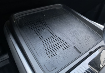 Подержанный автомобиль Haval H3 2024 года (17 фото)