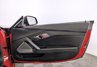 Подержанный автомобиль BMW Z4 Roadster 2019 года (23 фото)