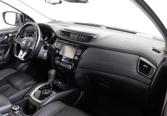 Подержанный автомобиль Nissan Qashqai 2019 года (10 фото)