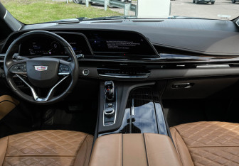 Подержанный автомобиль Cadillac Escalade Suv 2022 года (12 фото)