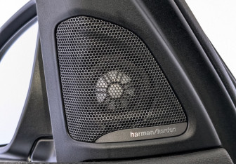 Подержанный автомобиль BMW X6 2016 года (26 фото)