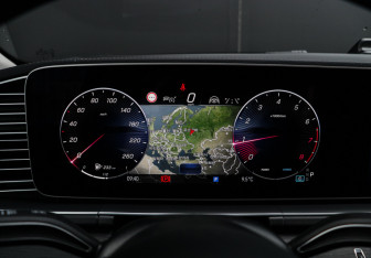 Подержанный автомобиль Mercedes-Benz GLE 2025 года (52 фото)