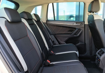 Подержанный автомобиль Volkswagen Tiguan 2021 года (24 фото)