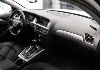Подержанный автомобиль Audi A4 Sedan 2014 года (8 фото)