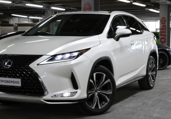 Подержанный автомобиль Lexus RX 2020 года (25 фото)