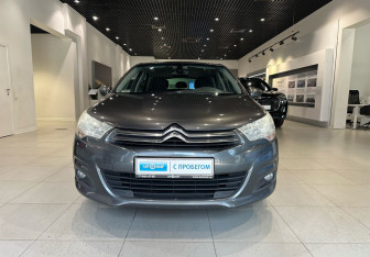 Подержанный автомобиль Citroen C4 Hatchback 2012 года (2 фото)