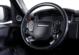 Подержанный автомобиль Land Rover Range Rover 2017 года (16 фото)